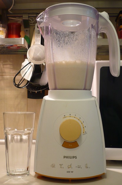 milk shake cu banane si kiwi (1)